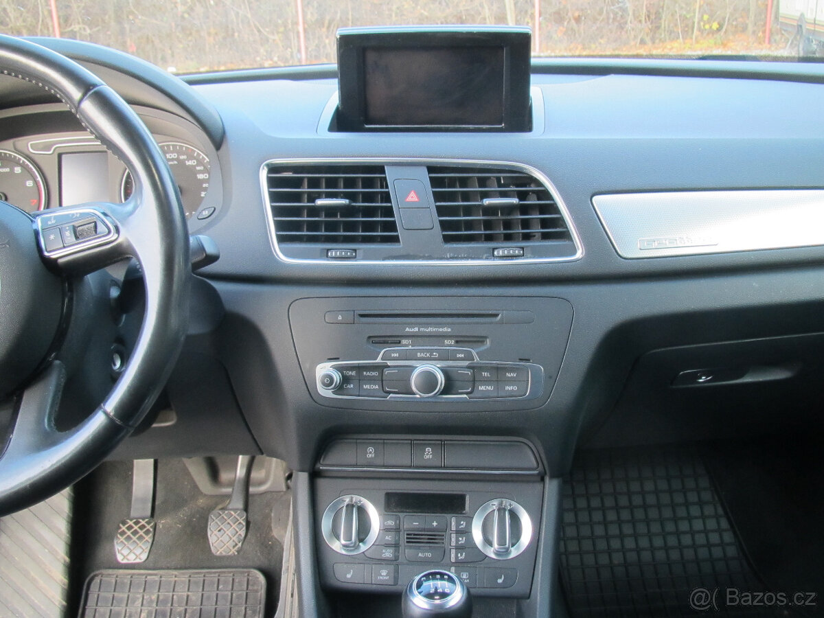 Audi Q 3 2.0 i 4X4 - 10