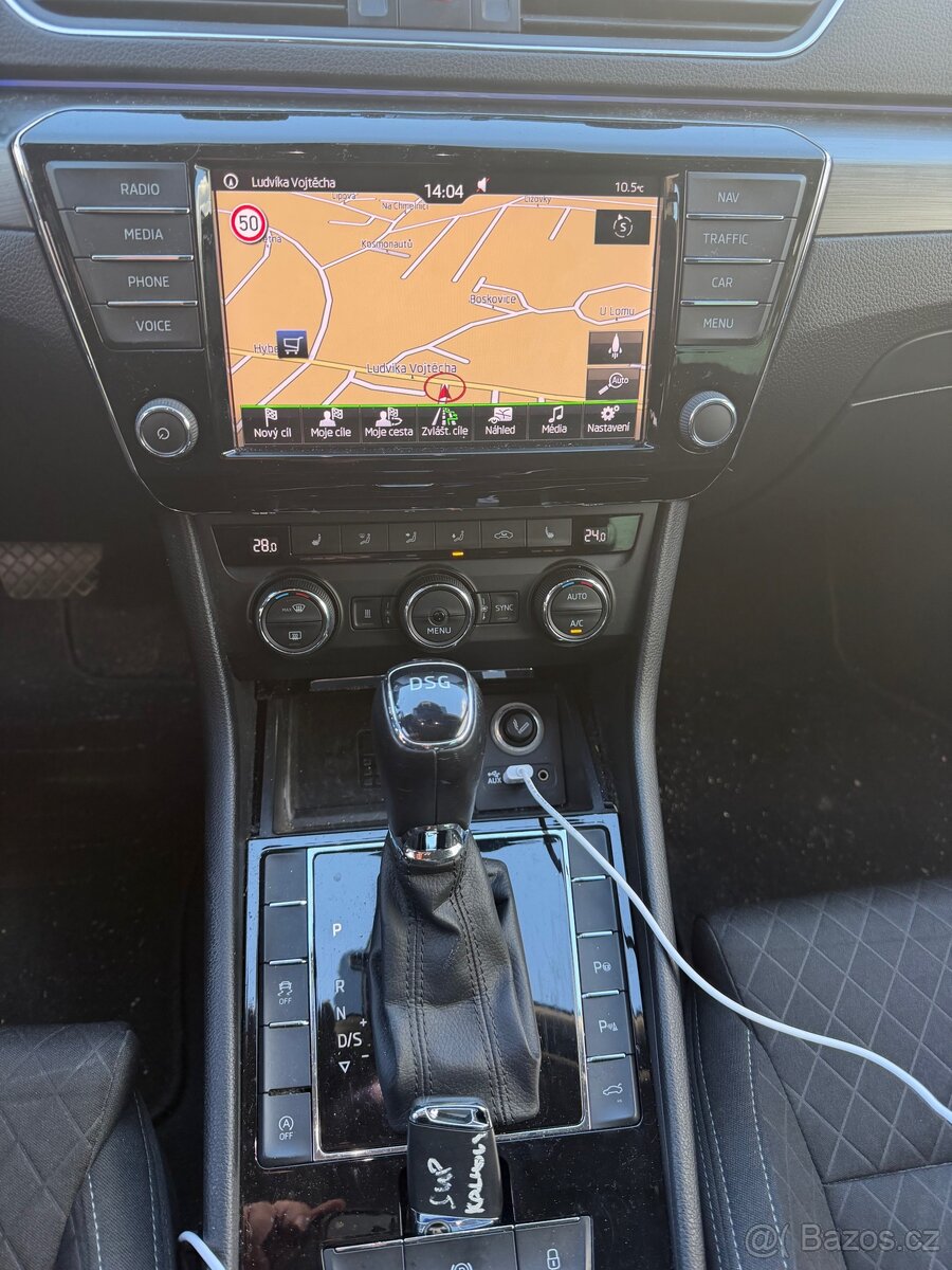 Škoda Superb 2.0tdi,style,dsg,140kw,webasto,dph - 10