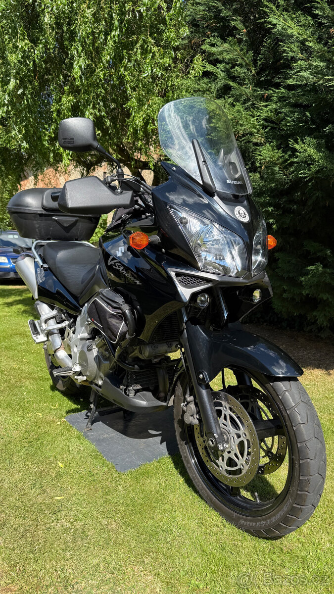 SUZUKI V-STROM DL 1000 - 10