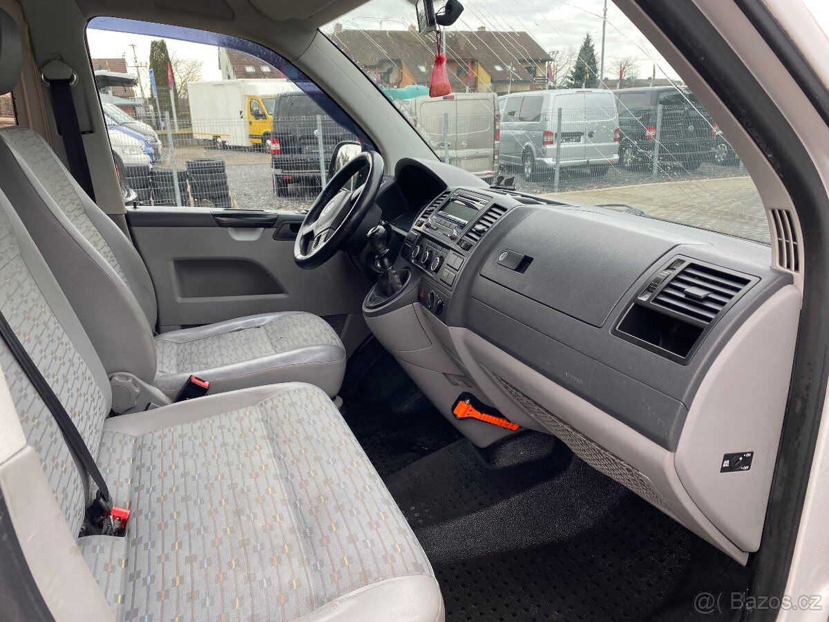 VW Transporter T5.1 2.0tdi 9-míst 2010 - 10