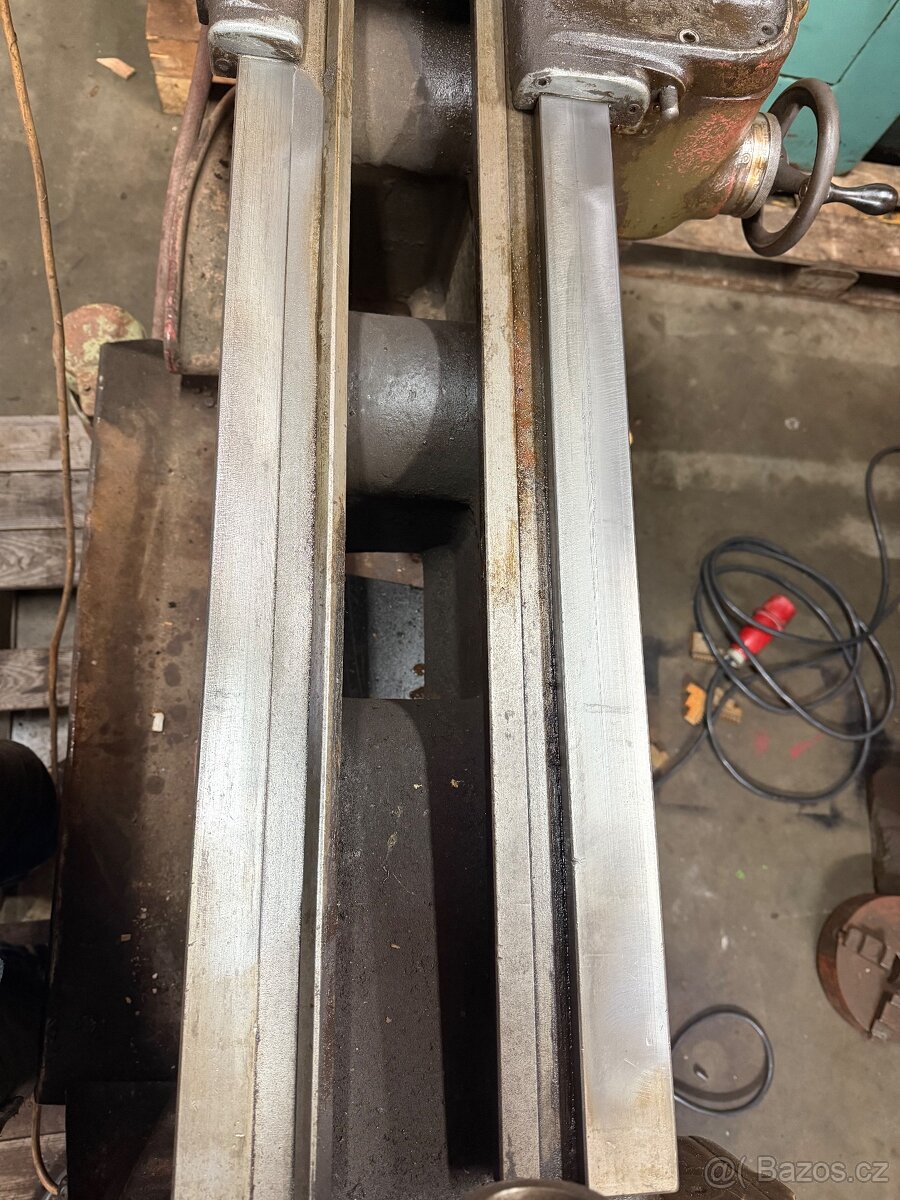 Soustruh Tos Žebrák S 28 - 10