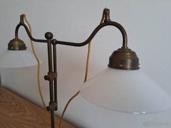 Mosazná stolní lampa dvojramenná - 10