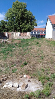 Pěkná stavební parcela DRNHOLEC,náměstí - 10
