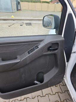 Nissan Navara 2.5dci - 10