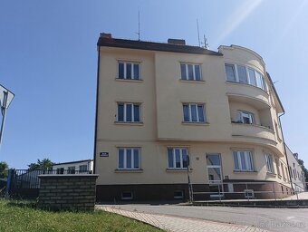 Prostorný zděný byt v Mladé Vožici - 10