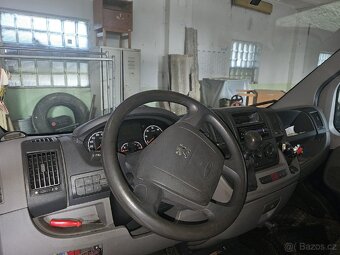 Peugot Boxer skriňový modrý,rok 2010,175 000 km - 10