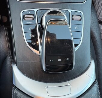Mercedes-Benz C 220d Avantgarde 4Matic CZ koupeno I.majitel - 10