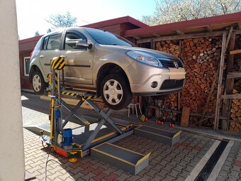 Auto zvedák, hydraulický nůžkový hever 1, 5 t DDR (NDR) - 10