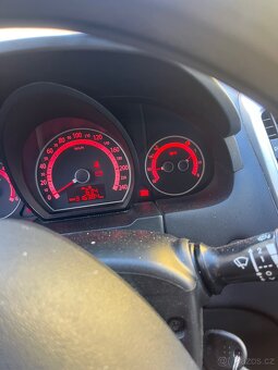 Kia ceed 1.6crdi 85kw 2011 - 10