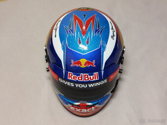 Max Verstappen 2016 Red Bull VC Španělska F1 helma 1:2 - 10