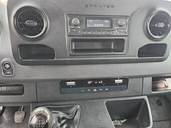 Mercedes-Benz Sprinter 2.2 CDI sklápěč 6 míst - 10