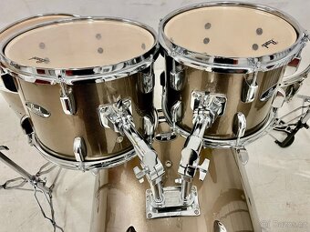 Pearl bicí souprava. - 10