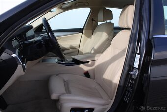 BMW Řada 5 530d xDrive 195kW HEAD UP ČR (2018) - 10