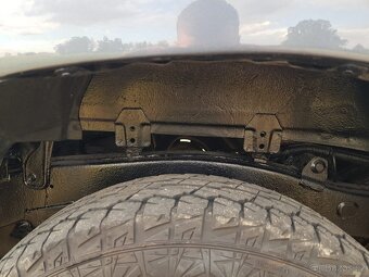 Toyota Hilux - 10