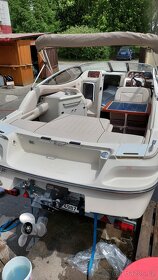 REGAL 2250 kajutový motorový člun - 10