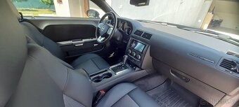 Dodge Challenger 5.7 V8 - 10