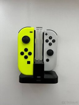 Nintendo Switch OLED + Pro Controller, Dock, pouzdro - 10