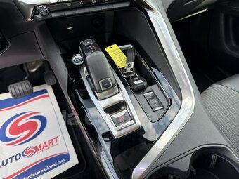 PEUGEOT 3008 II (2) BlueHDi 130 S&S ALLURE  EAT8 rok 2021 - 10