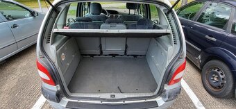 Renault Scénic 1.6i - 10