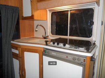 Fiat Ducato ,Francouzská postel, 6 míst - 10