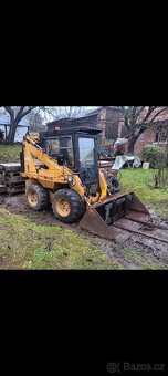 Smykový nakladač unc 060+podkop+vidle - 10