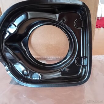 Rám - Rámy na Navara D22 / D40 / Hilux / L200 - 10