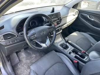 Hyundai i30 1.6 CRDi Style - poškodené - 10