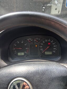 Golf IV 1.4i - 10