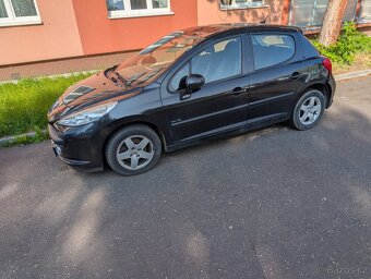 Peugeot 207 1,4 benzín - 10