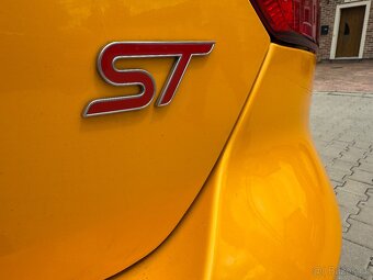 Ford Focus ST 2.0 T 2013 electric gold - 10