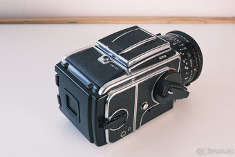 Hasselblad 501 C/M, 80mm CFE, A12 - 10