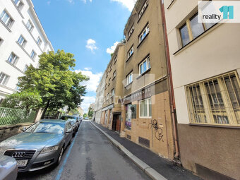 Pronájem bytu 1+1, 47 m2, po rekonstrukci, nezařízený, Praha - 10