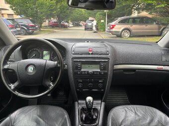 Škoda Octavia - 10