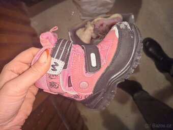 Mix oblečení, boty, bundy, šaty, kostýmy, vanička, dudlík, - 10