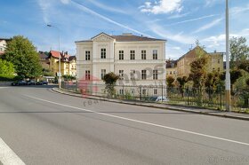 Prodej vily v Karlových Varech - 10