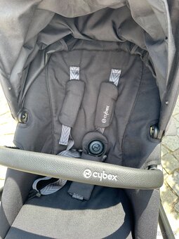 Cybex Gold Eos Lux - 10
