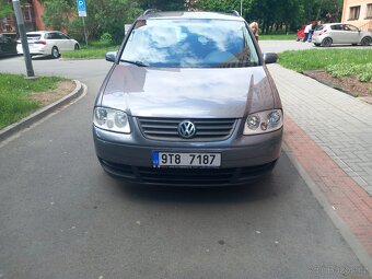 Volkswagen Touran 1.9 tdi kw 77 rok 2006 - 10