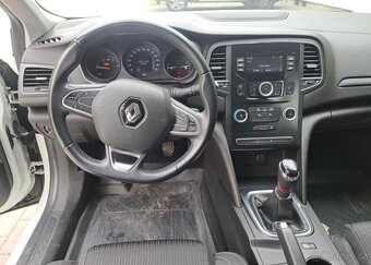 Renault Mégane 1,5 Blue dCi 115 Intens nafta manuál 85 kw - 10