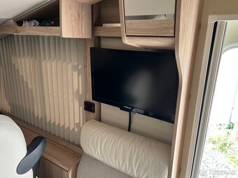 Prodám Eura Mobil integra line 725 QB - 10