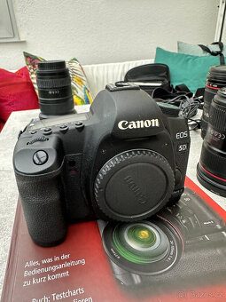 Sada Canon EOS 5D Mark II se 3 objektivy, dobrý až velmi dob - 10