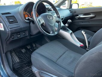 Toyota Auris 1.6 benzín 2007 r.v. - 10