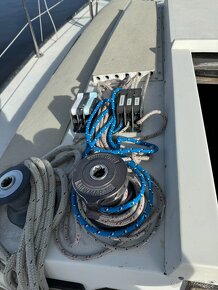 Kajutová plachetnice C&C30 - 10