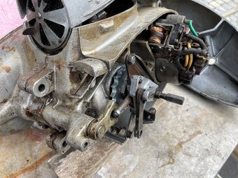 Jawa pérák 250 motor - 10