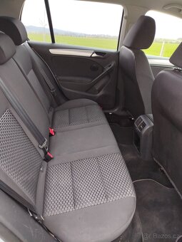 Volkswagen Golf - 10