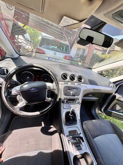 Ford galaxy 2011 - 10