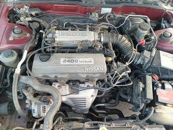 Nissan Stanza 2.4i 12V USA - 10