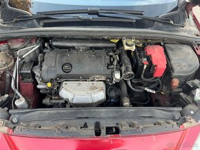 Díly z vozu Peugeot 308 sw 1.6 VTi 88kw 5FW - 10