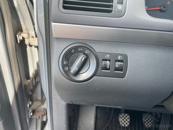 Volkswagen Touran 1.9 TDI 77kW Highline - 10