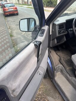 Prodám VW Caravelle 2.5 TDI 75 kw - 10