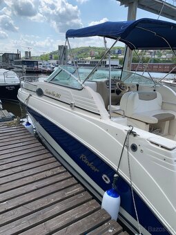 Prodám kajutovou loď Rinker 242 Fiesta vee - 10
